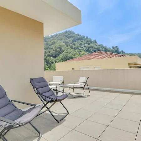 Spacieux Rooftop Parking, Terrasse Ensoleillee * Menton